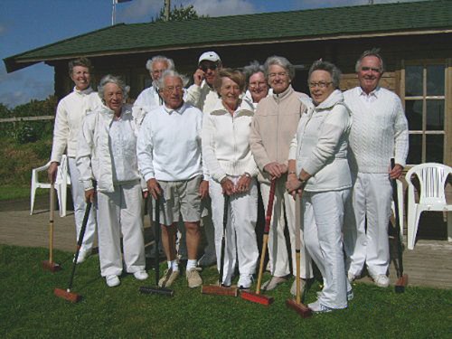 The Cornwall and Sidmouth teams.