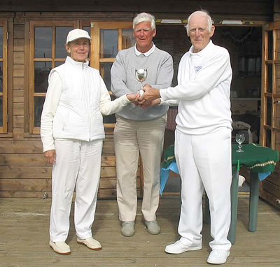 Margaret & Stephen Read winners of the Golf Croquet Handicap Doubles Tournament