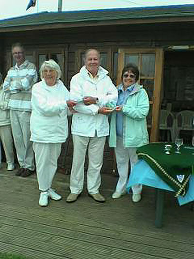 Berle Moore & Lynda Everett winners of the Jumbowl