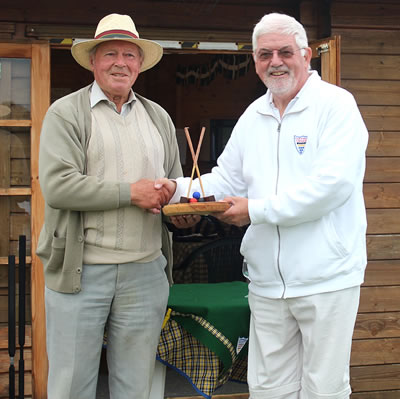 Golf Handicap Singles Tournament 'The Silvo Kid rides again' Howard Rosevear(President) presents Trophy to Des Honey(winner)