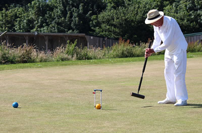 Paul Schofield runs 2 back in the winning game