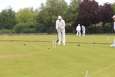 Afternoon singles, David Edwards(C) runs hoop 3