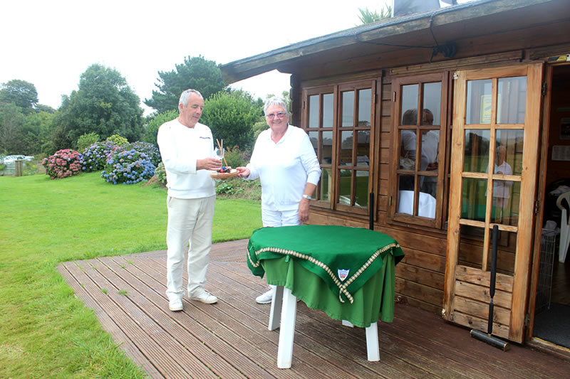 Joyce Wilson presents The Joyce Wilson Trophy to the winner, Bob Cash